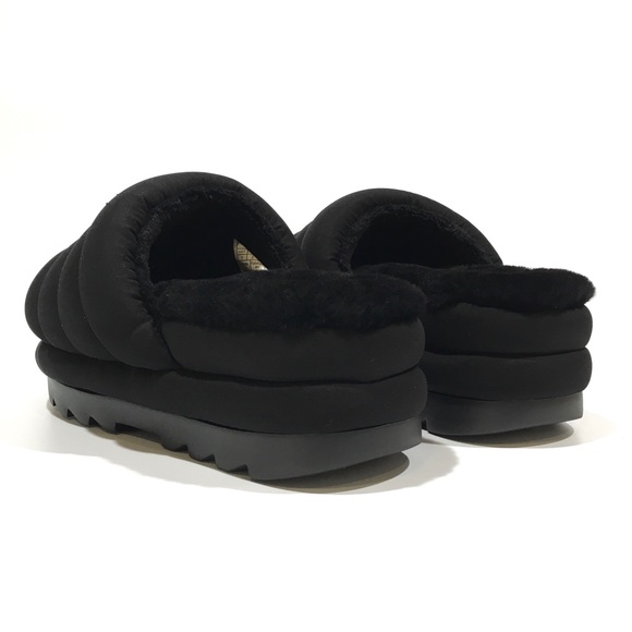 UGG Maxi Slide Platform Puffer Sandals -Black -Women’s US 7 -NEW - Picture 3 of 7